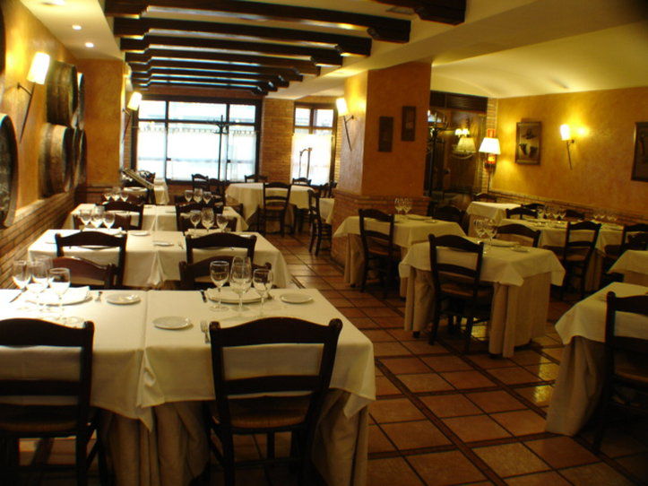 Nh Logrono Herencia Rioja Restoran gambar